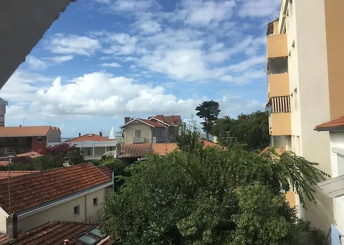 Maison De Pres De La アパート